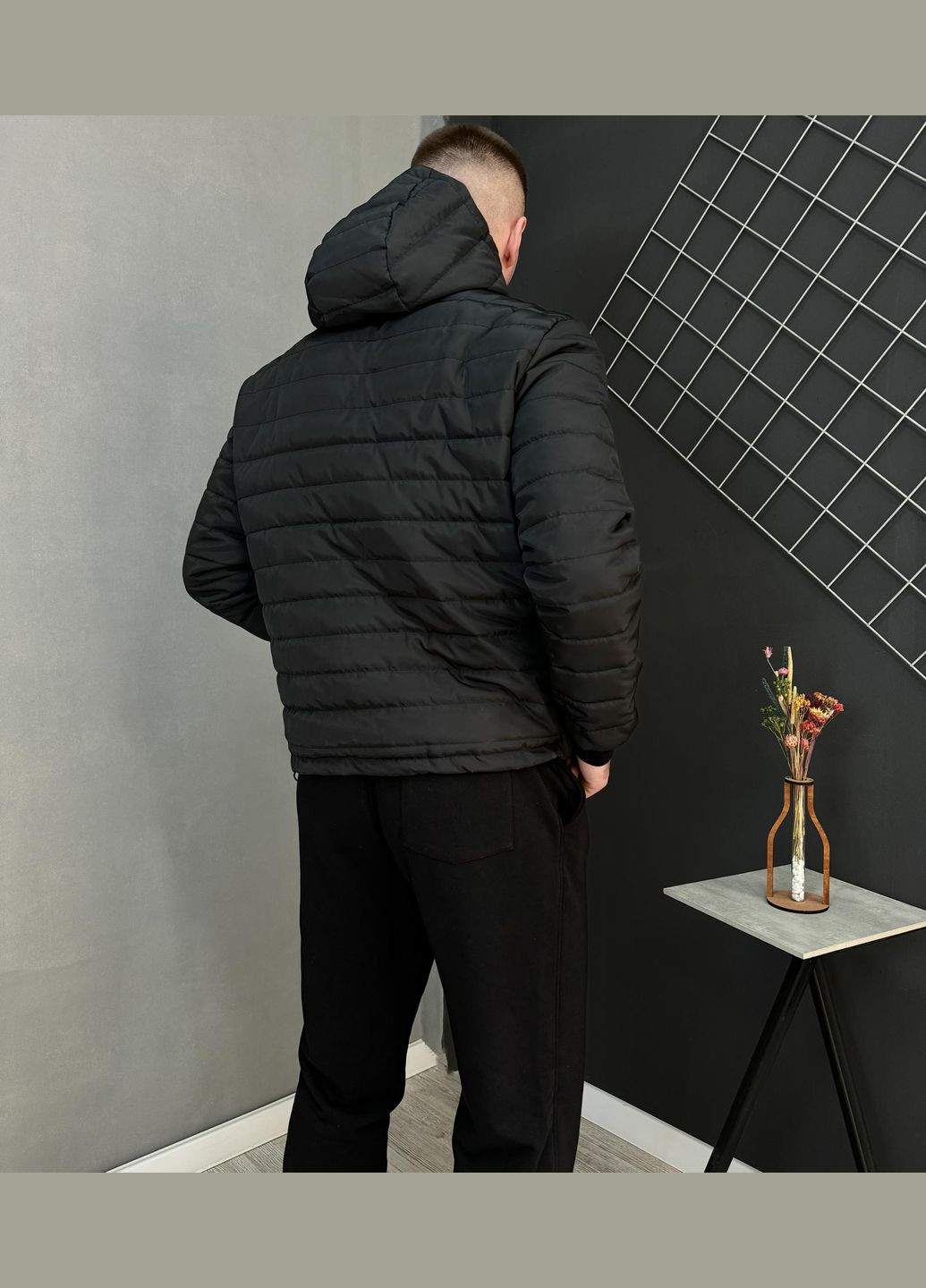 Чорна демісезонна демісезонна куртка з лого Vakko