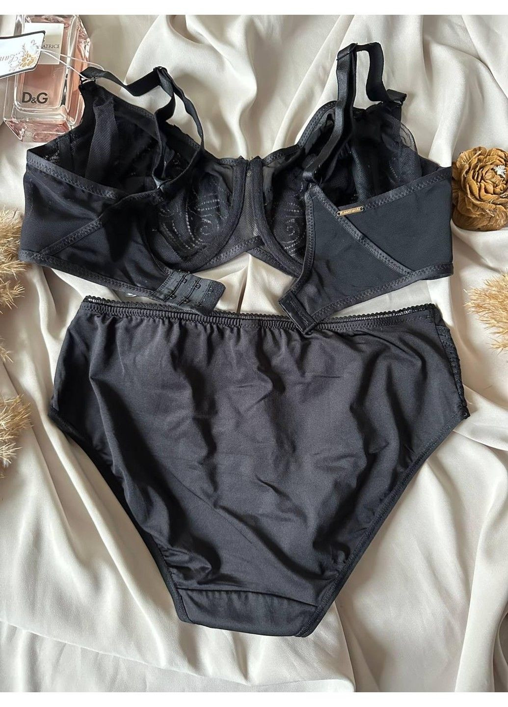 Черный комплект бюстгальтер бюст с мягкой чашкой + трусики слип 11145 черный Lanny Mode