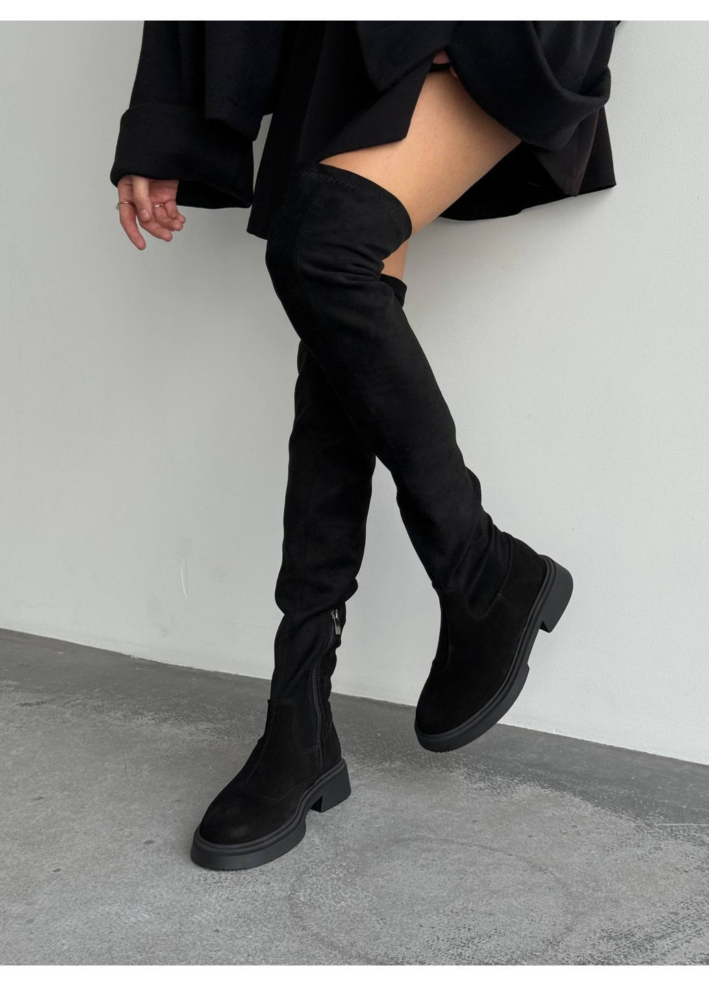 Черные осенние ботфорты зимние No Brand