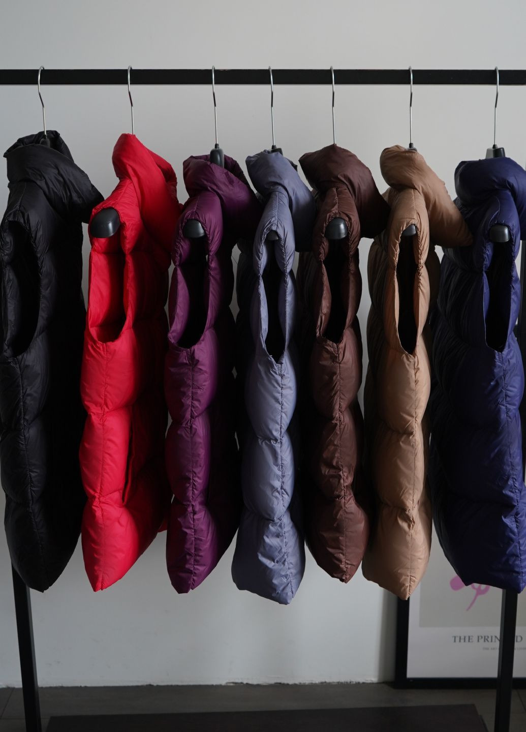 Женский базовый пуховой жилет One (368783613)