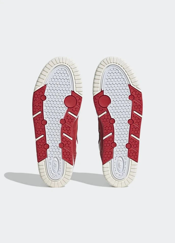 Красные кроссовки adi2000 adidas