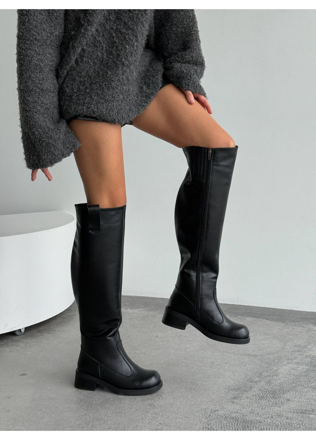 Черные осенние стильные женские ботфорты No Brand