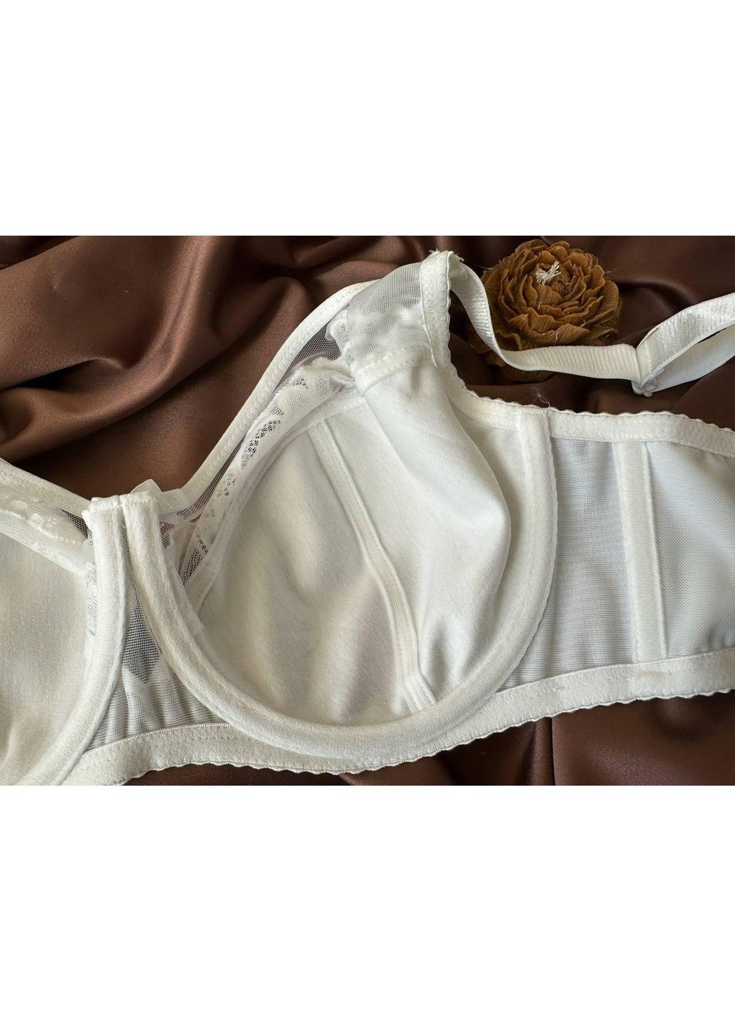 Молочний бюстгальтер з елементами сіточки 11533 молочний Lanny Mode