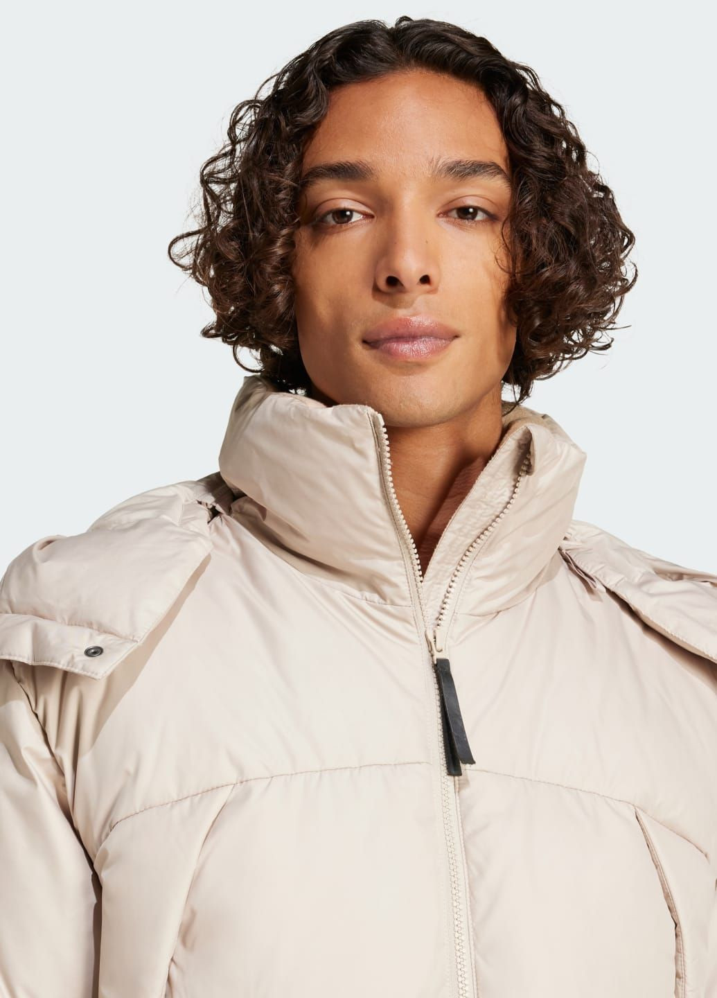 Бежевая демисезонная пуховик big baffle adidas