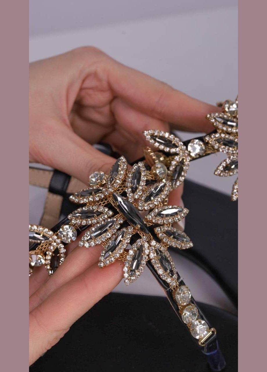 Черные босоножки женские черные Kamengsi с ремешком со стразами