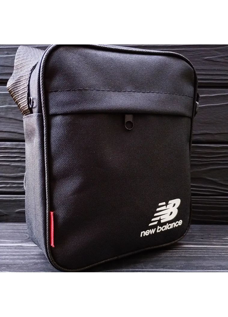 Барсетка в чорному кольорі - надійний аксесуар для міста No Brand (365762098)