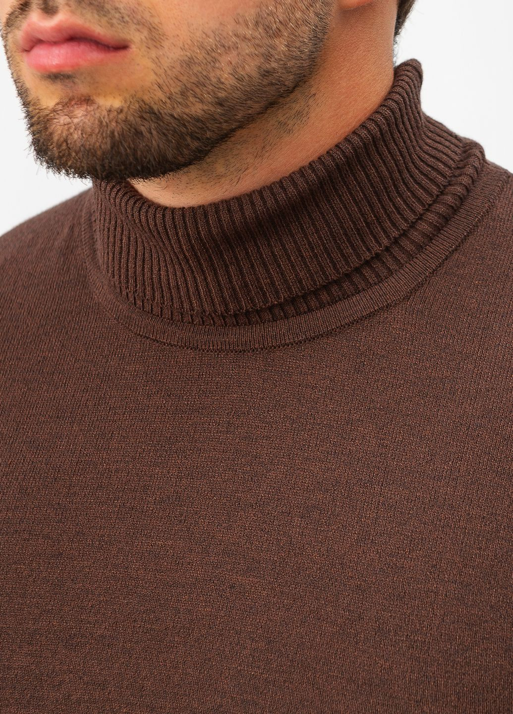 Коричневий чоловіча водолазка з м'якої італійської пряжі SVTR