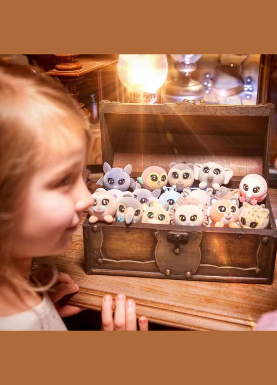 Колекційна іграшка-фігурка Папуга Ара Ешлі FLO0105 Flockies (369786326)