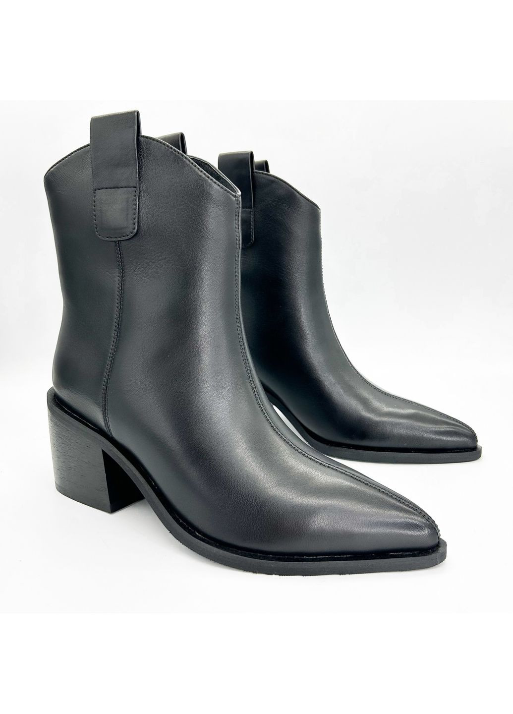 Чорні демісезонна ботильйони (р) шкіра 0-1-1-ap-666-1-g-237j Danler