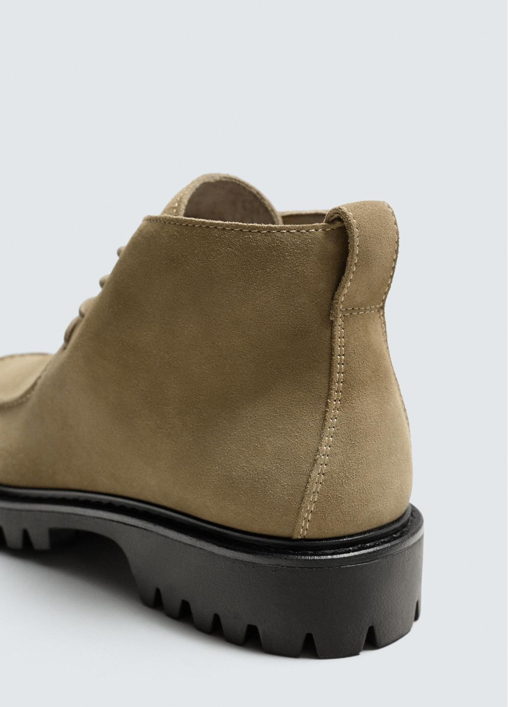 Бежевые осенние ботинки Zara