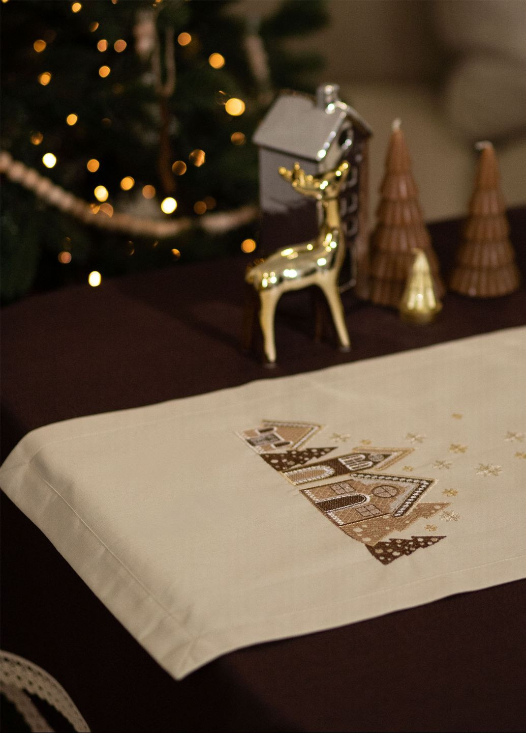 Новогодняя дорожка "Домики" р.1,40*0,40 327-24/00 Edelvika (314828173)