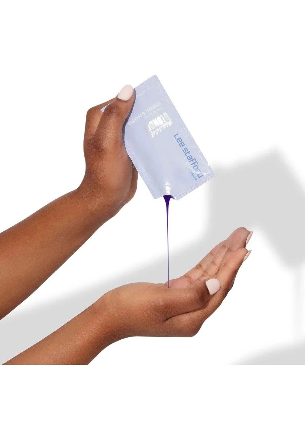 Тонирующие ампулы с синим пигментом 4х15 мл Lee Stafford (298055345)