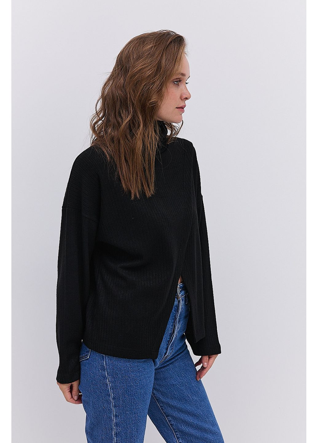 Женская кофта из трикотажа в рубчик коричневая спереди на плетень Arjen (364967489)