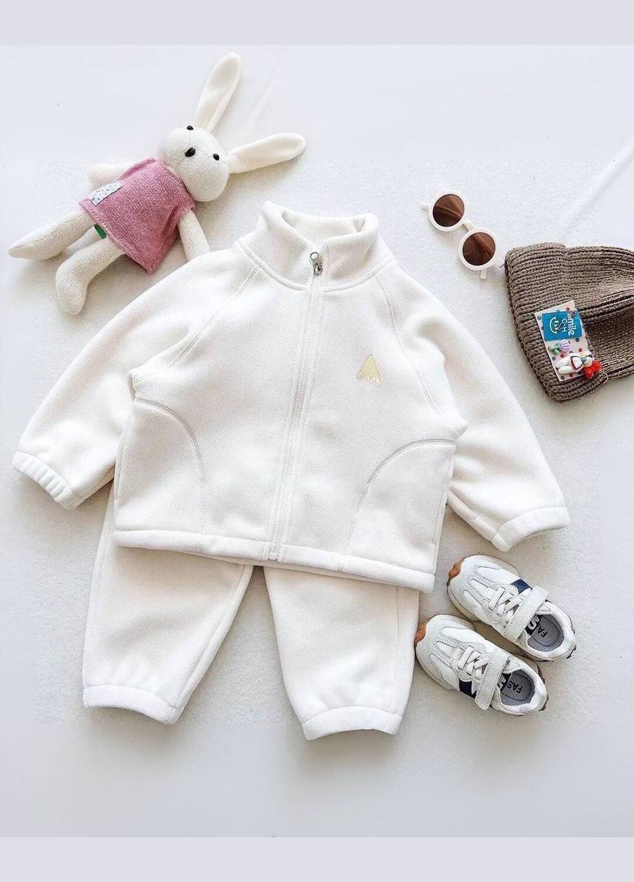 Білий демісезонний костюм дитячий з вишивкою брючний Garna