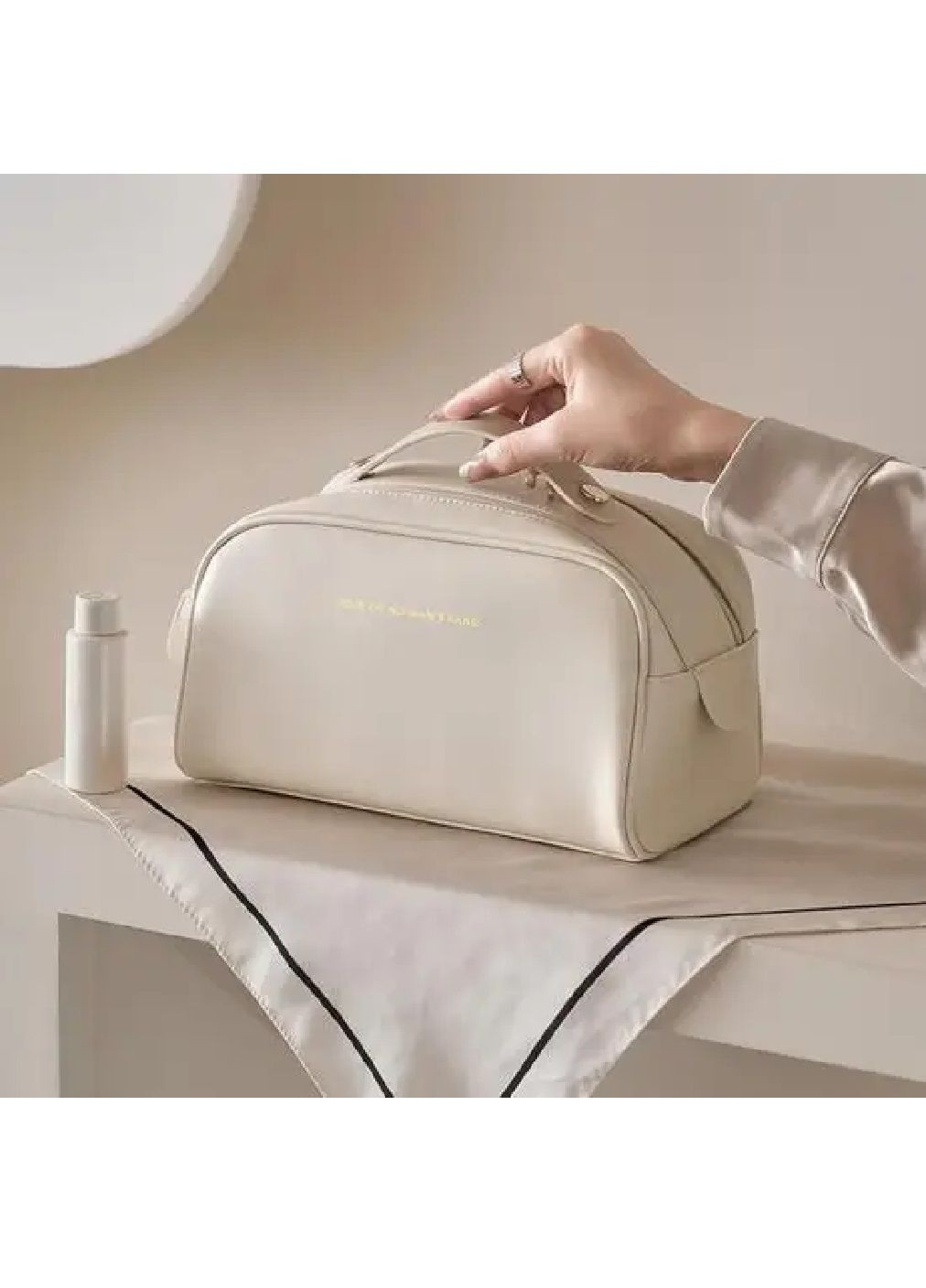 Косметичка органайзер для хранения транспортировки косметики с ручкой для переноски 25х15.5х14 см (478333-Prob) Белая Unbranded (304140643)