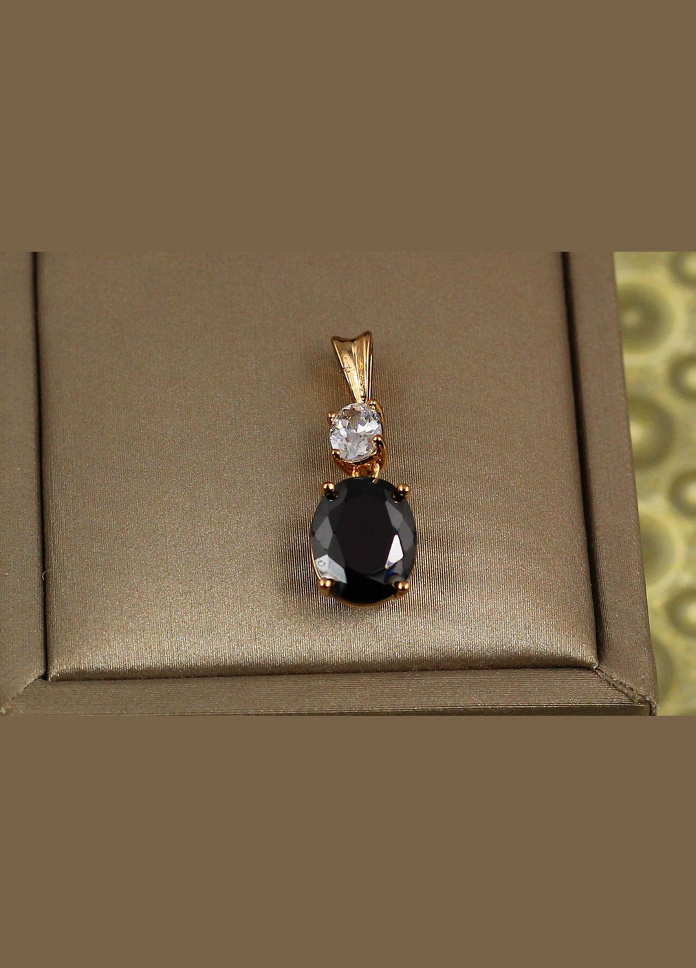 Кулон овальний чорний фіаніт 1,6 см золотистий Xuping Jewelry (316434196)