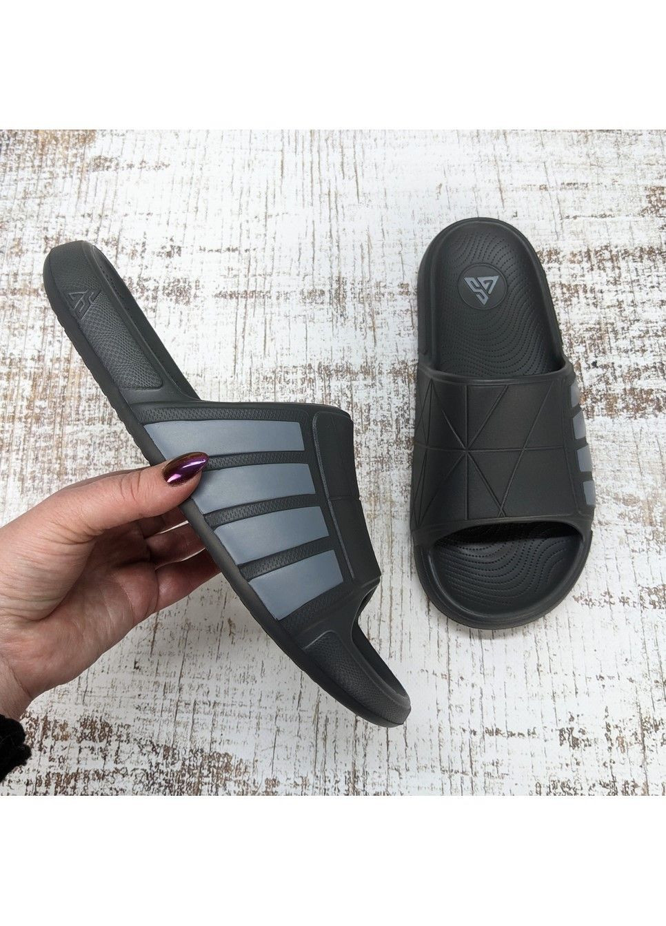 Шльопанці чоловічі сланці пінкові Gipanis (333802045)