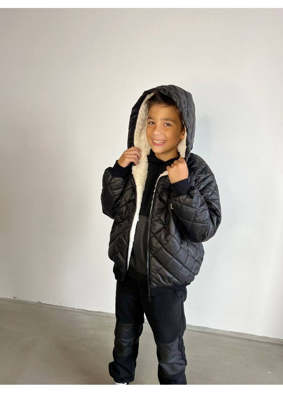 Черная демисезонная детская демисезонная куртка с капюшоном и подкладкой. MonCher