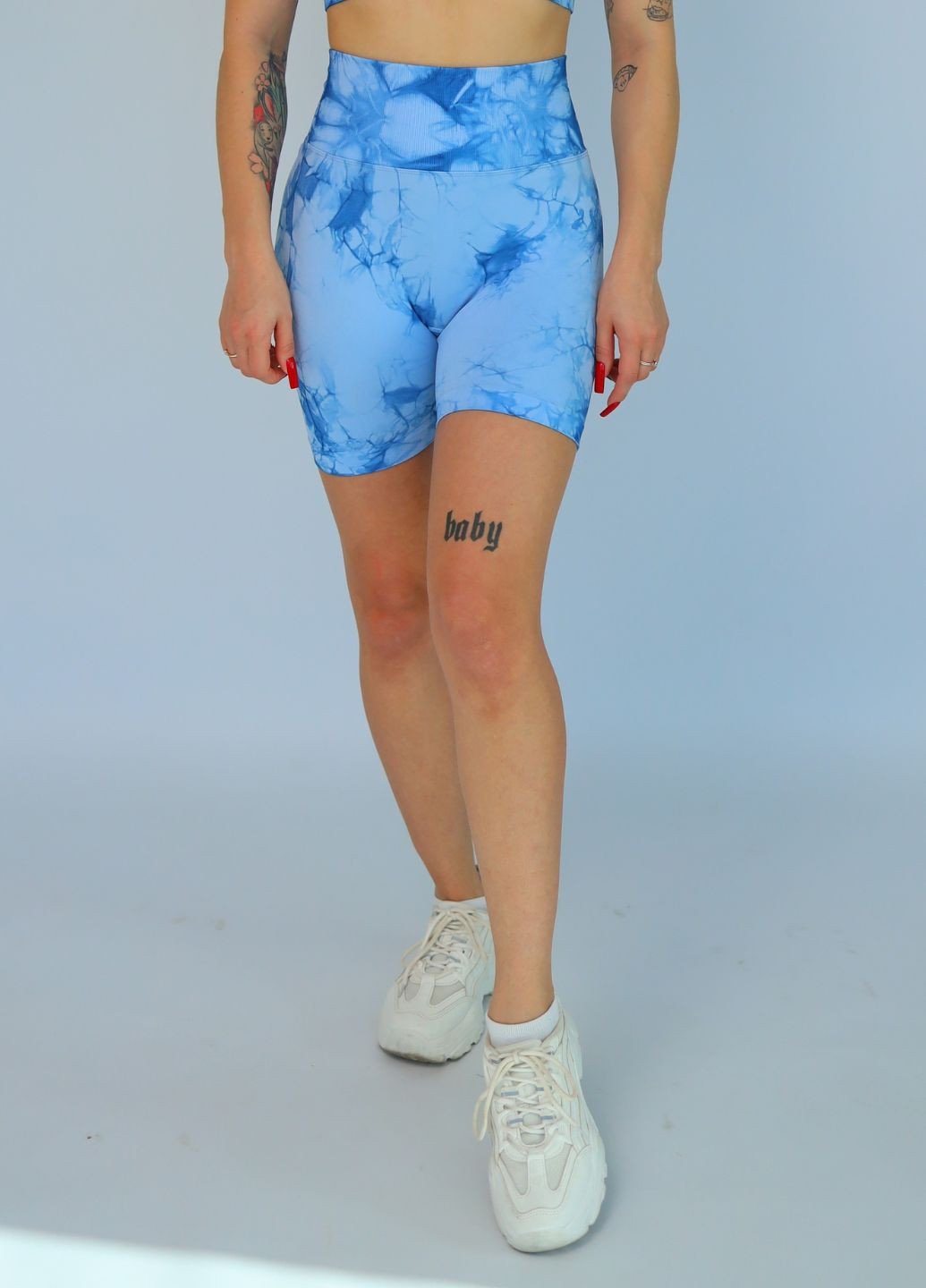 Жіночі спортивні шорти з ефектом push-up у блакитному тай-дай принті (70015) FitFiesta (328596877)