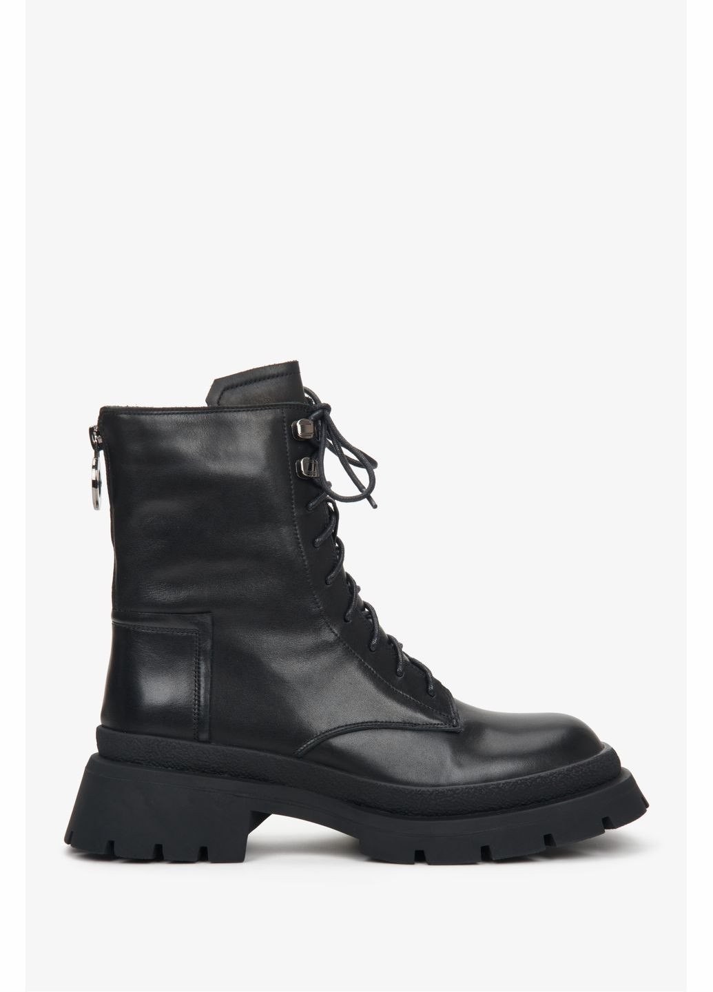 Зимние ботинки, цвет черный Estro