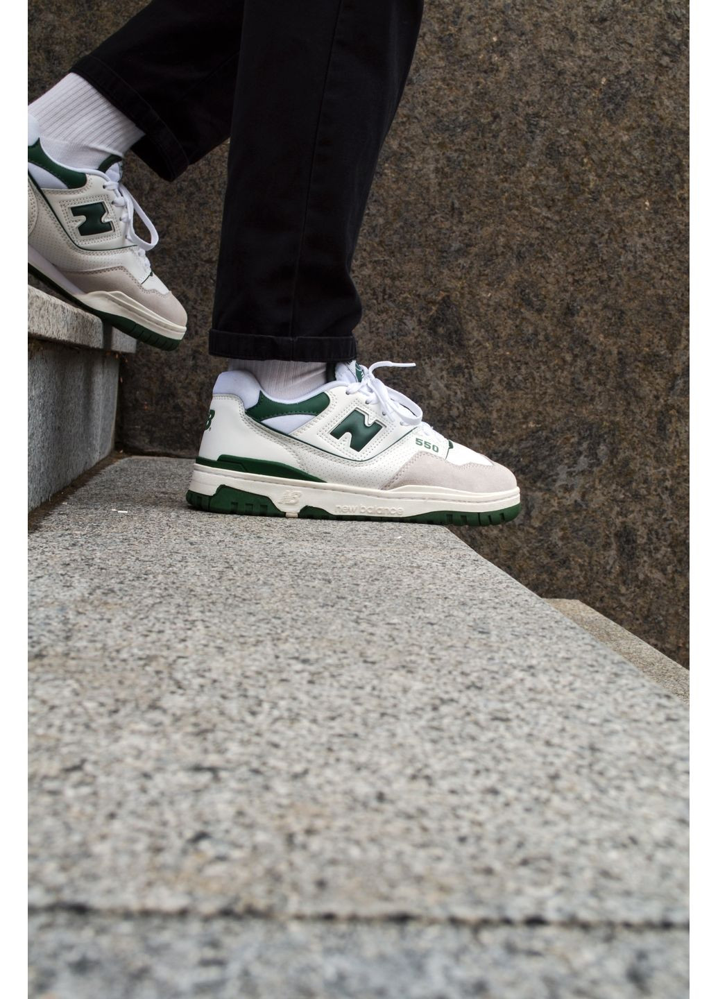 КРОСІВКИ ЖІНОЧІ NEW BALANCE 550 WHITE GREEN НЬЮ БЕЛАНС 550 No Brand сірі демісезони (367175069)