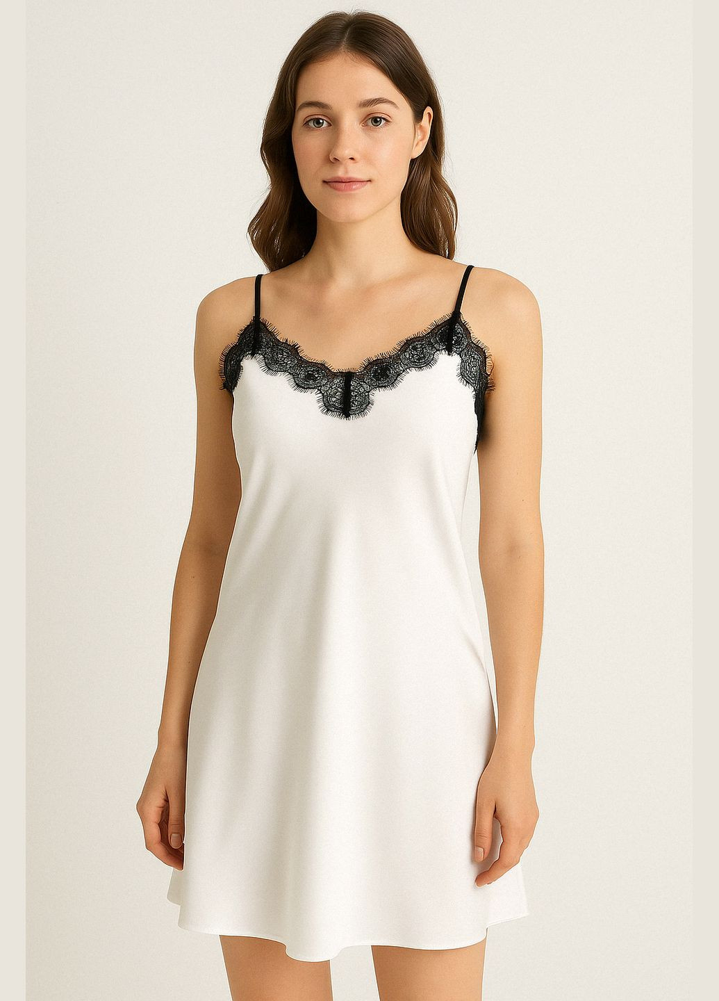 Женская шелковая ночная рубашка белая Modashoping (372013350)