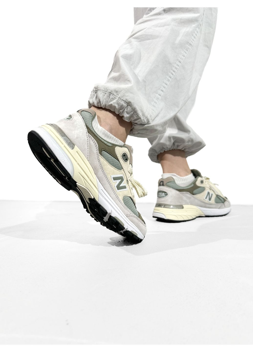 КРОСІВКИ ЖІНОЧІ NEW BALANCE 993 BEIGE / MINT / GREY НЬЮ БЕЛАНС 993 No Brand сірі демісезони (367167227)
