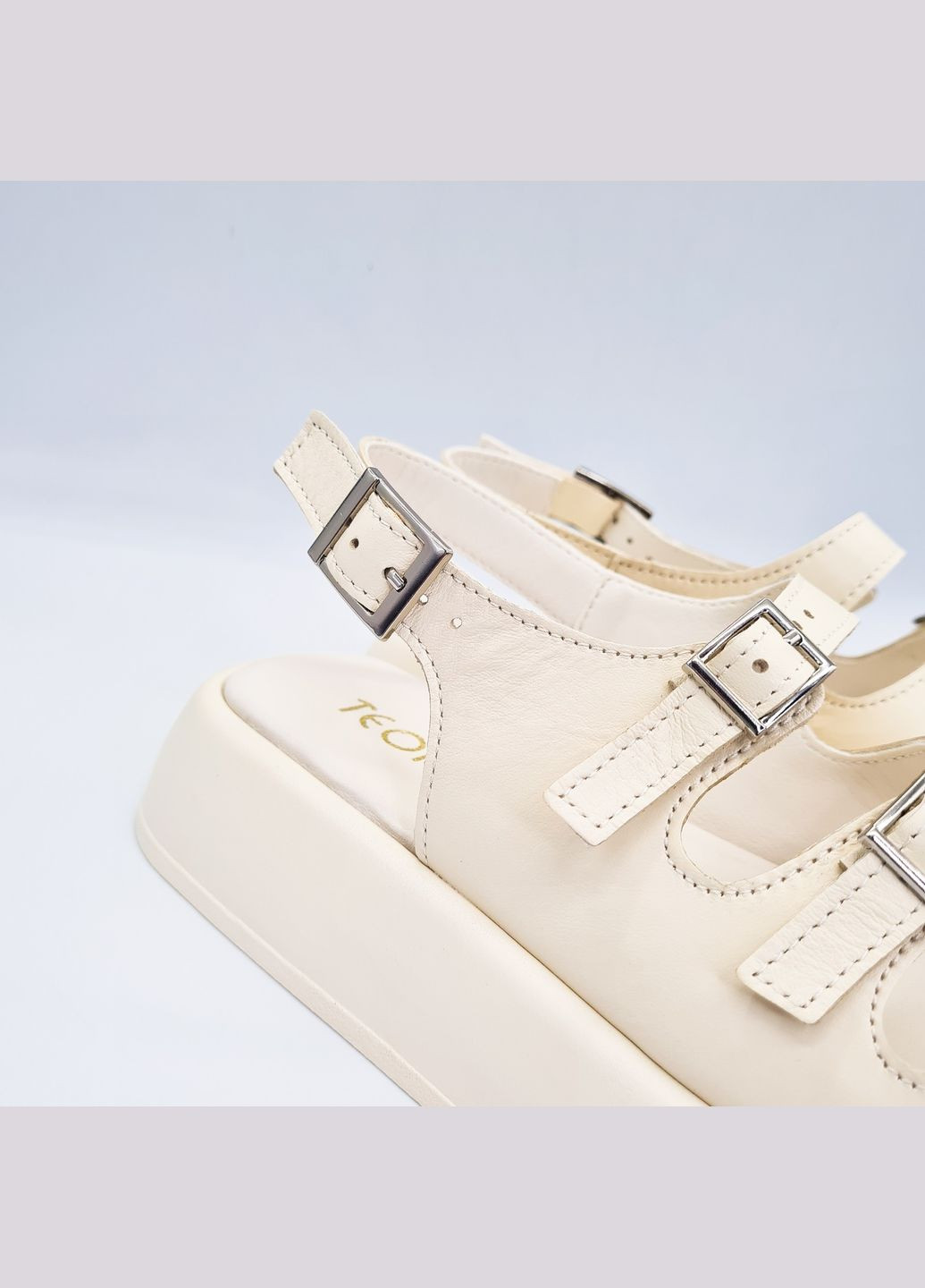 сандалии (р) кожа 0-1-1-709 Teona на ремешке