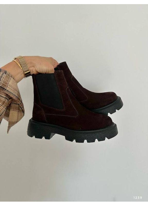 Зимние зимние замшевые шоколадные ботинки челси, зимние ботинки челси, ботинки шоколад код 25633 челси Garti без декора из натуральной замши