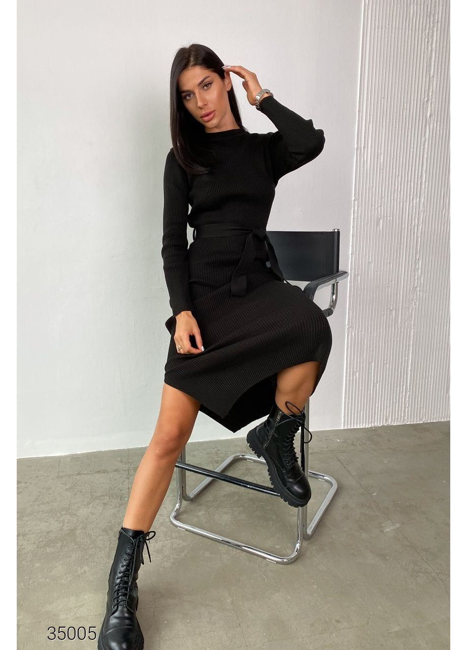 Черное повседневный вязаное платье-водолазка миди в рубчик Byron однотонное