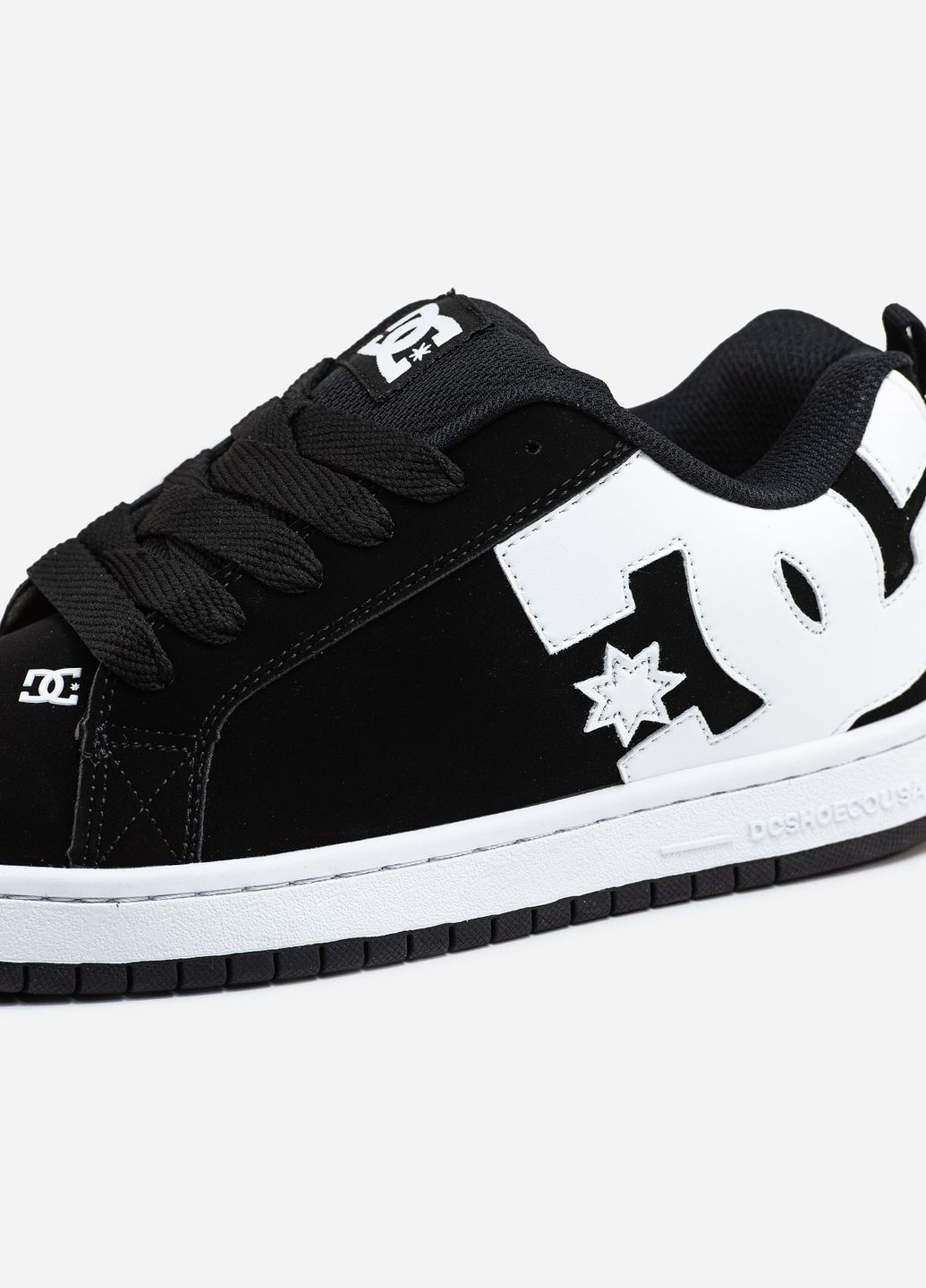 Чорно-білі всесезон кросівки чоловічі і жіночі dc shoes court graffik black white | дс шуз чорно-білі No Brand