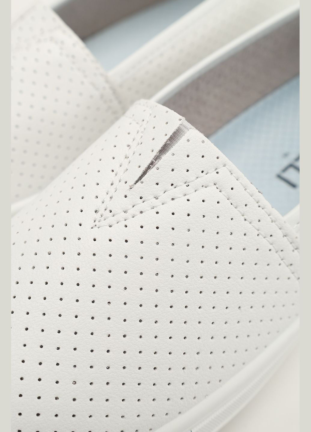 Сліпони жіночі колір білий ЦБ-00273576 Stilli (323449839)