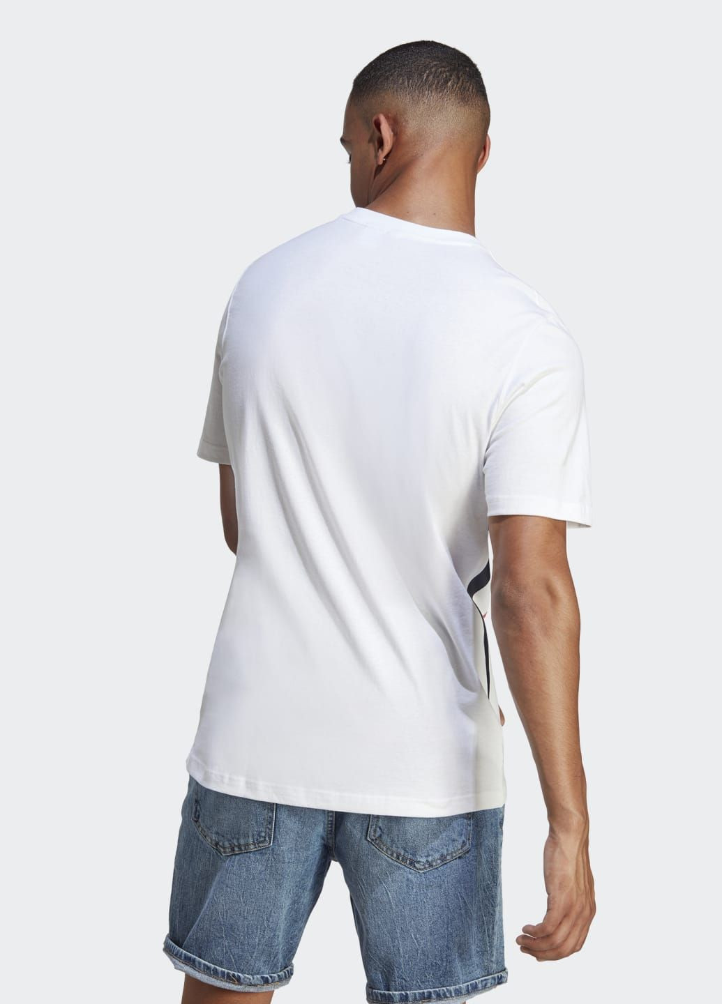 Біла футболка colourblock adidas