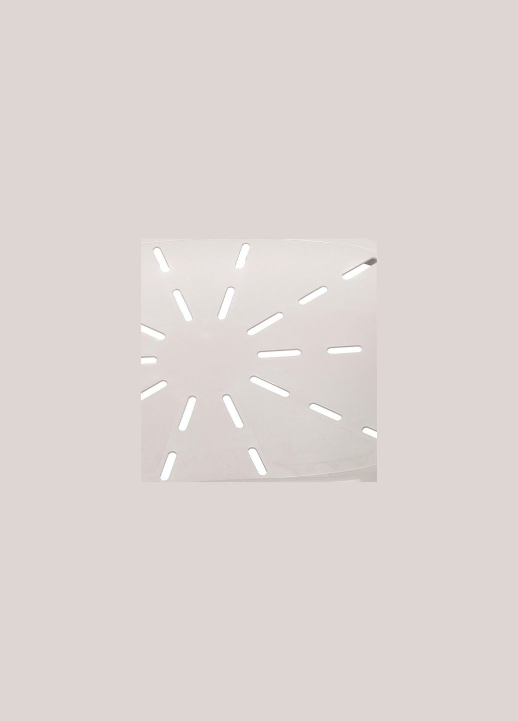 Пластиковий лежак для собак та котів Siesta Deluxe 2 білий 49х36х17.5 см 70202911 Ferplast (269341600)