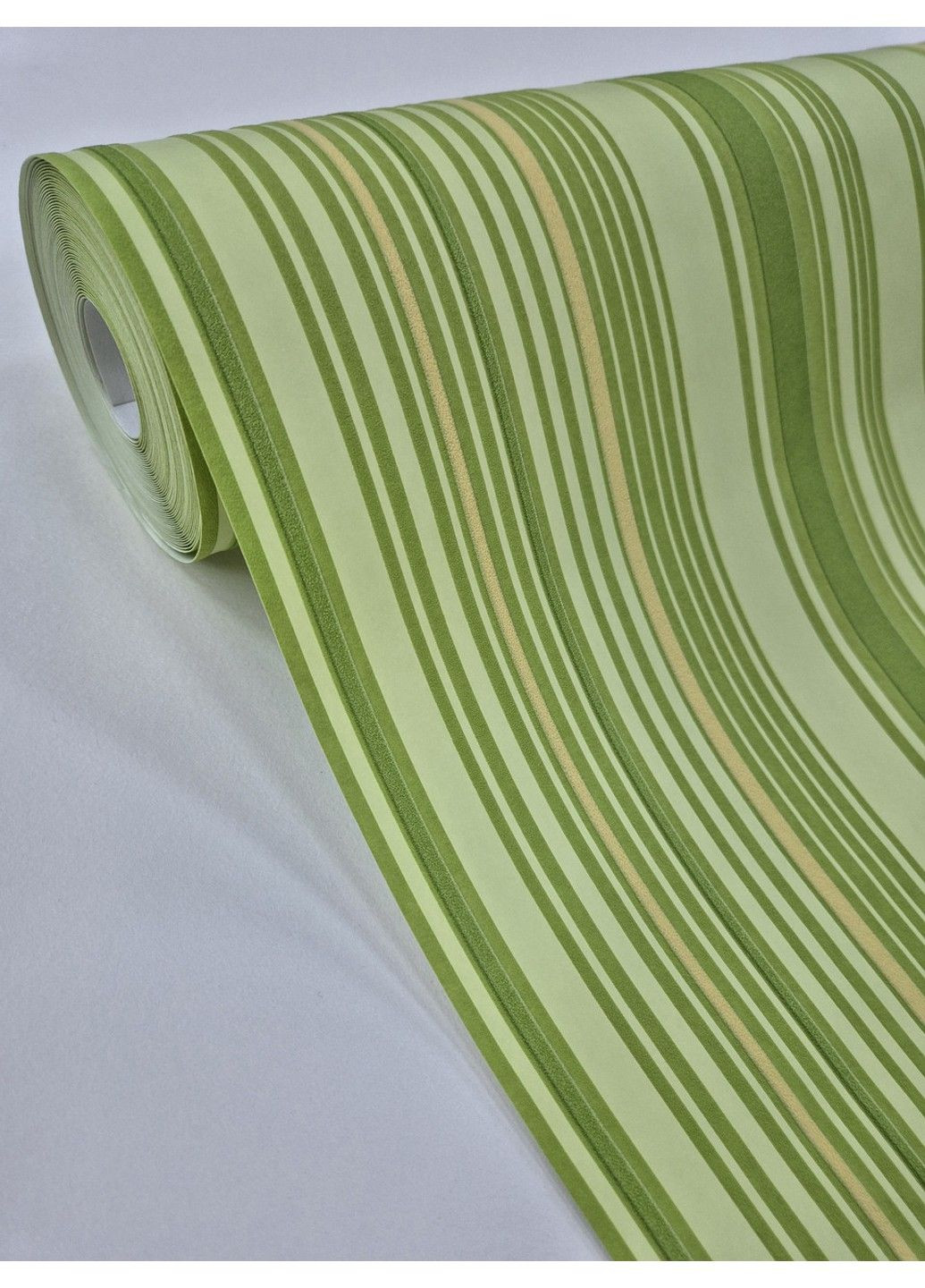 Обои виниловые на флизелиновой основе 10,05 × 0,53 57139, салатовые для спальни, гостиной, детской MARBURG (339111281)