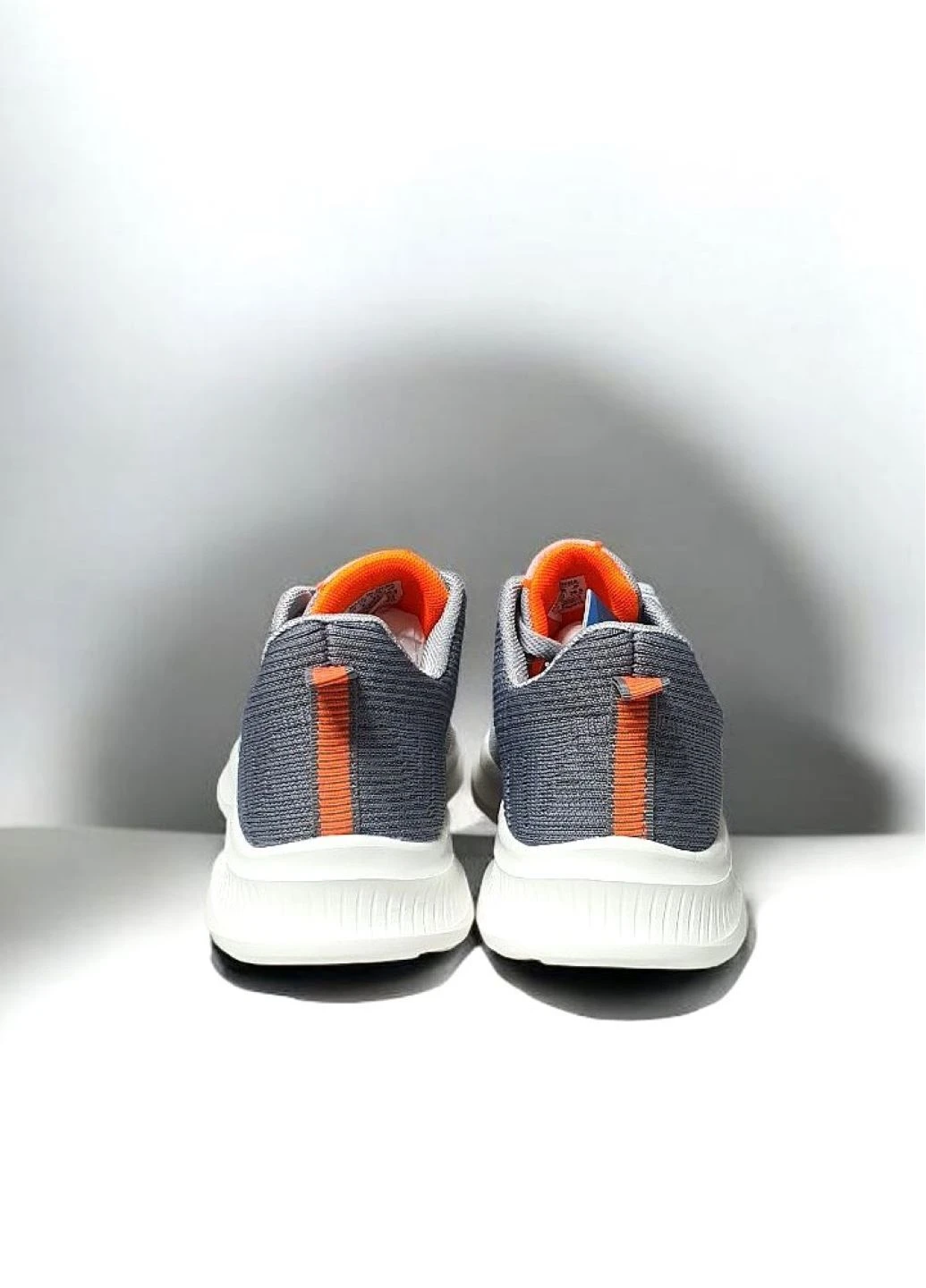 Світло-сірі кросівки літні літні No Brand
