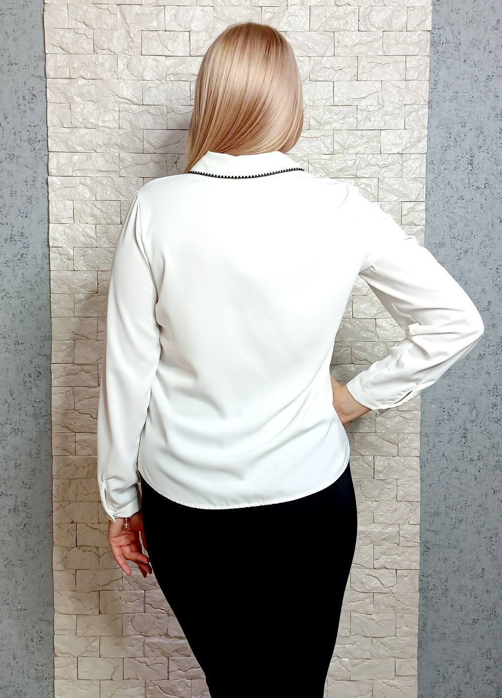 Белая блуза Robin