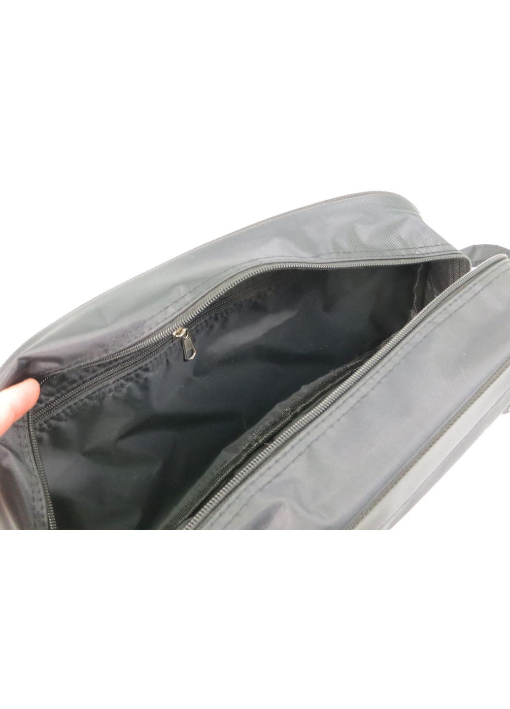 Большая дорожная косметичканесесер 2101-1 Черная Wallaby (297643775)