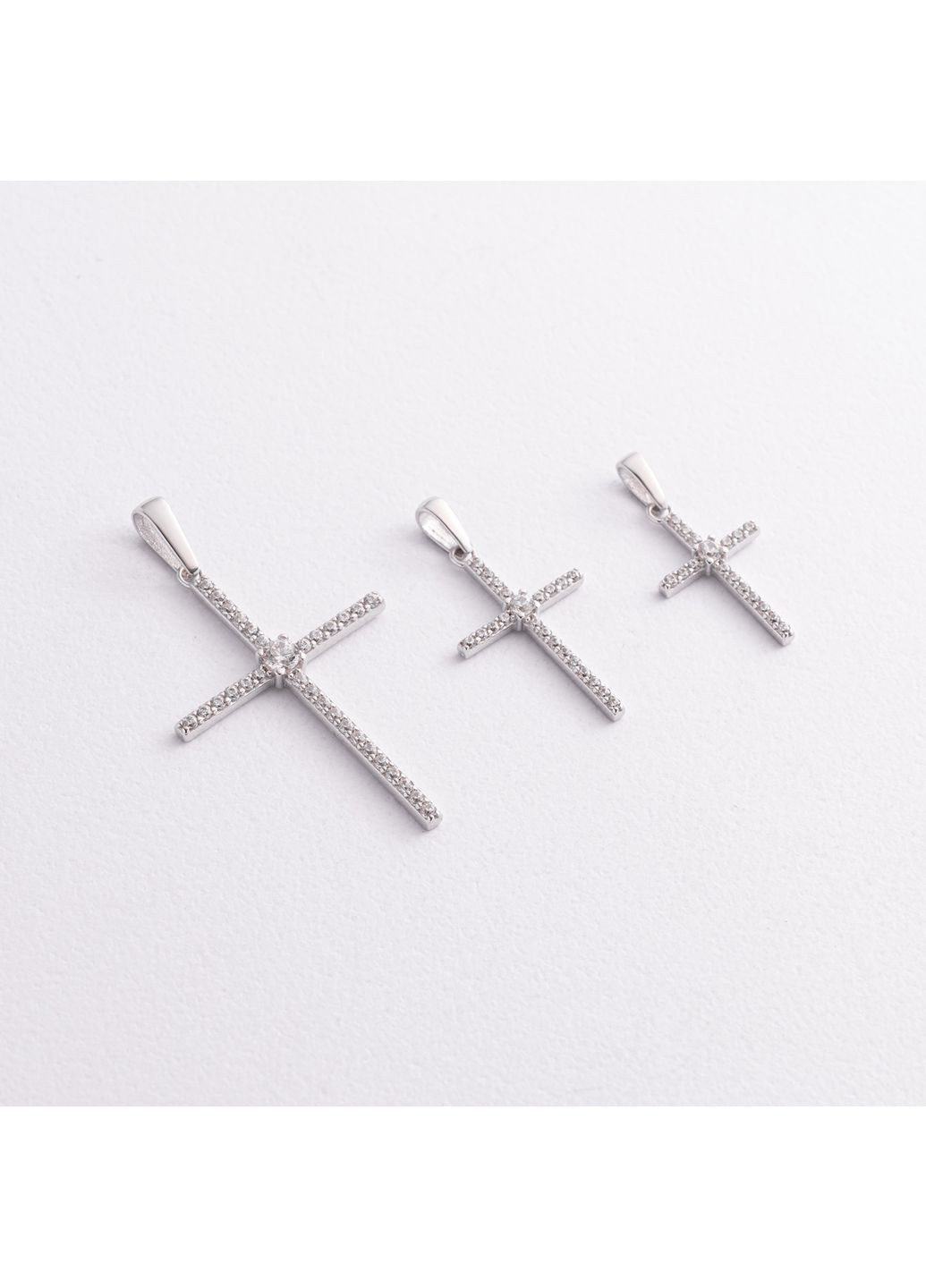 Хрестик у білому золоті (фіаніти) п04049 Oniks (371656574)