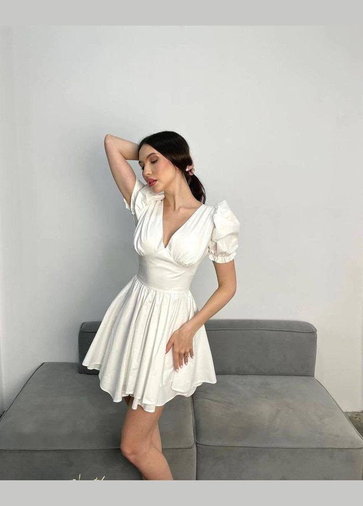 Белое повседневный, праздничный стильное женское платье с двойной юбкой а-силуэт Україна однотонное