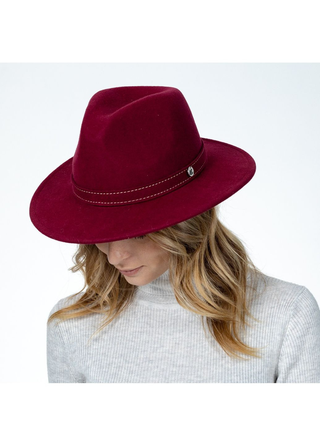 Капелюх федора жіночий з ремінцем фетр бордовий МЕДОУ LuckyLOOK 574-342 (322790241)