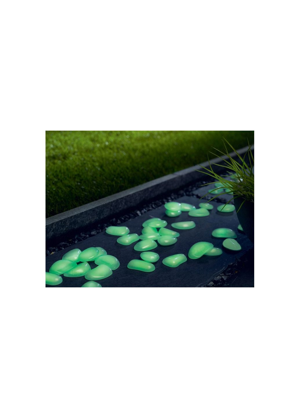 Декоративне флуоресцентне каміння 17 шт зелений Lidl Livarno home (292787580)