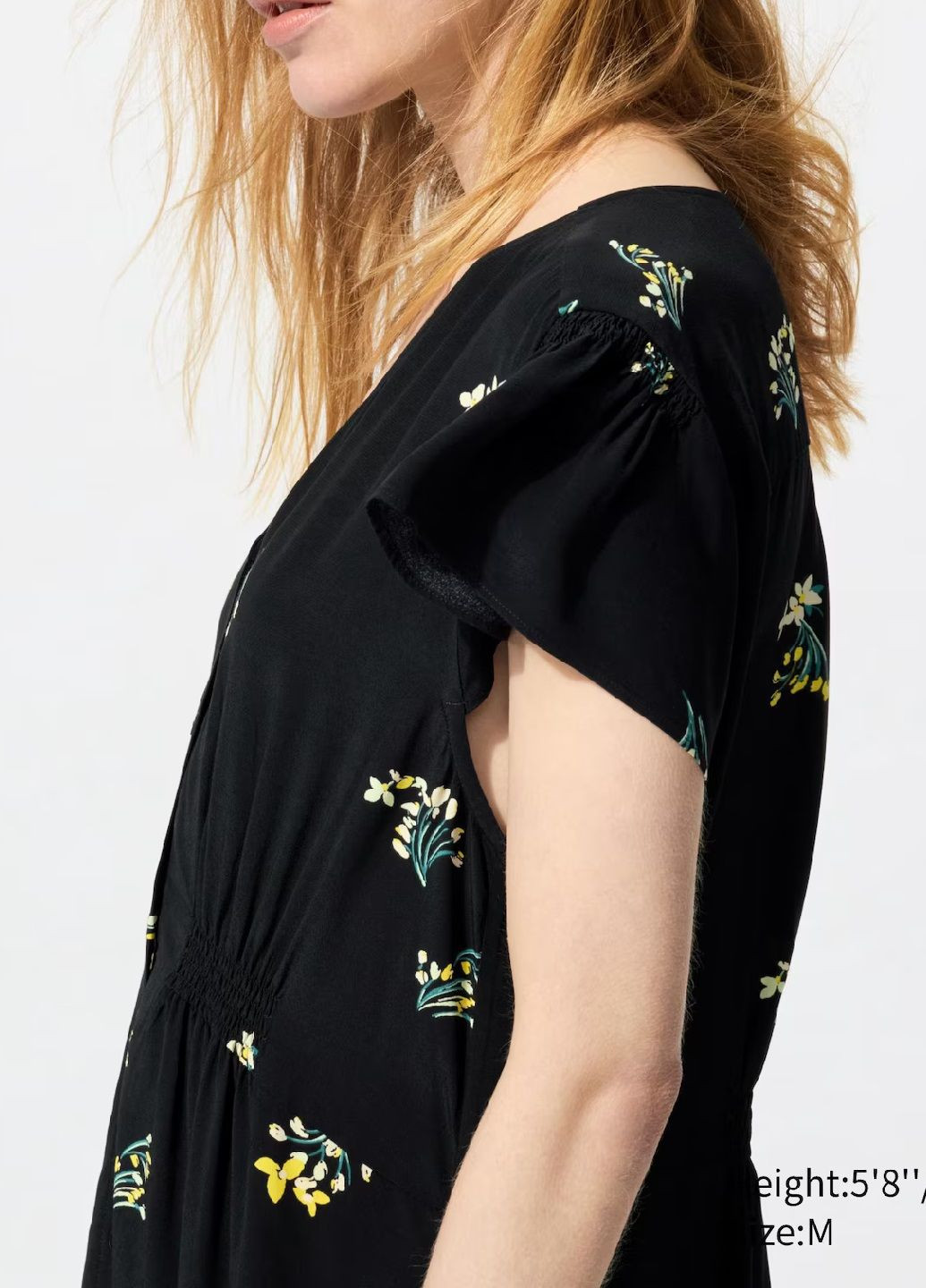 Бежевое платье Uniqlo с цветочным принтом