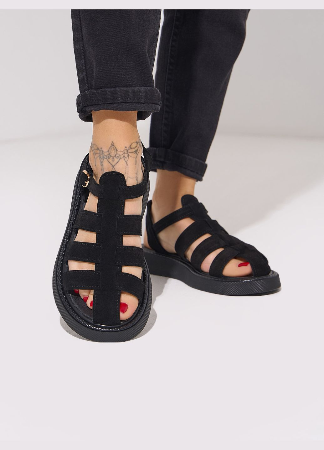 Черные босоножки ISSA PLUS с ремешком
