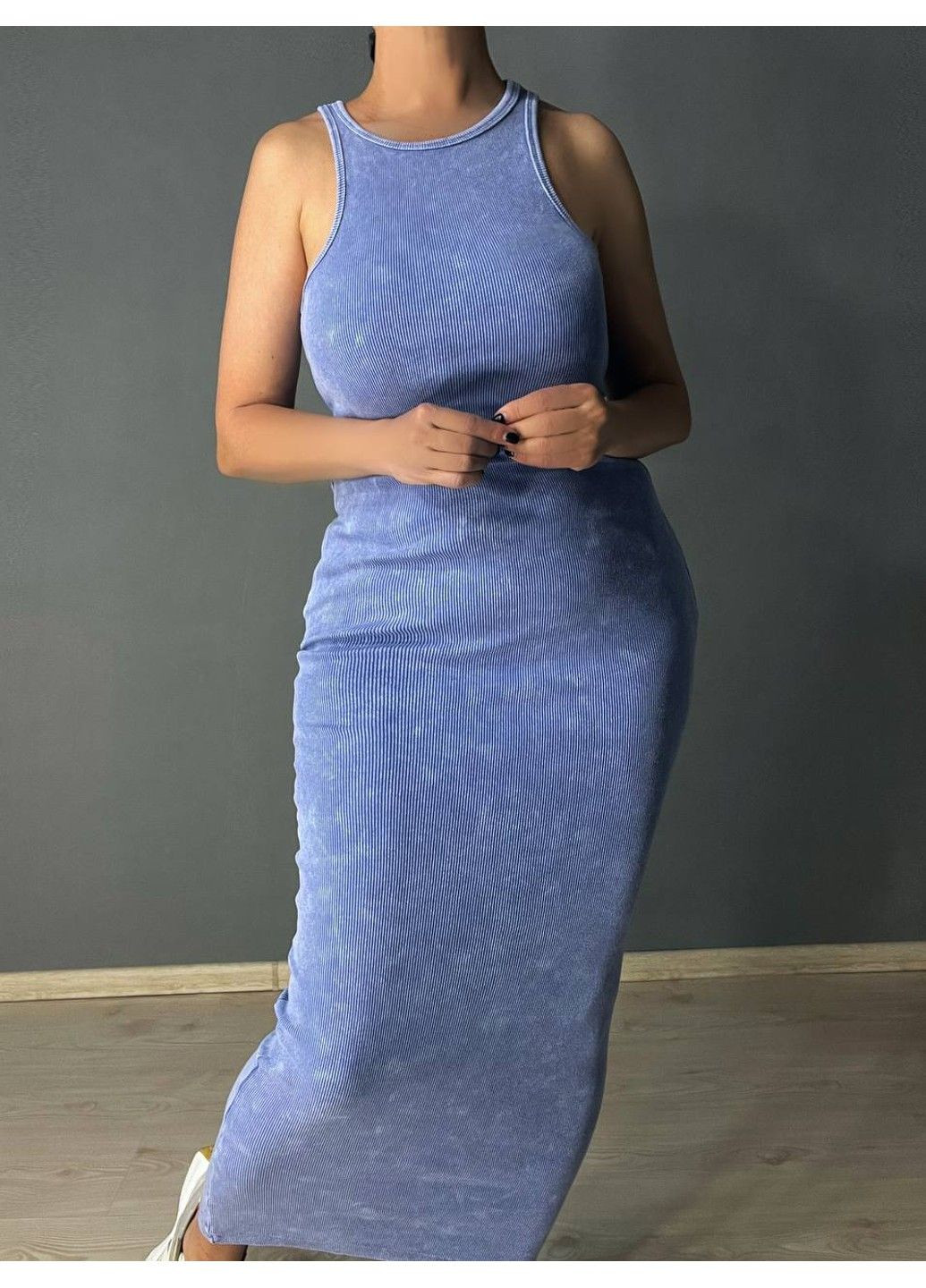Блакитна сукня жіноча 240030 довга майкою варена тай-дай в рубчик MMC