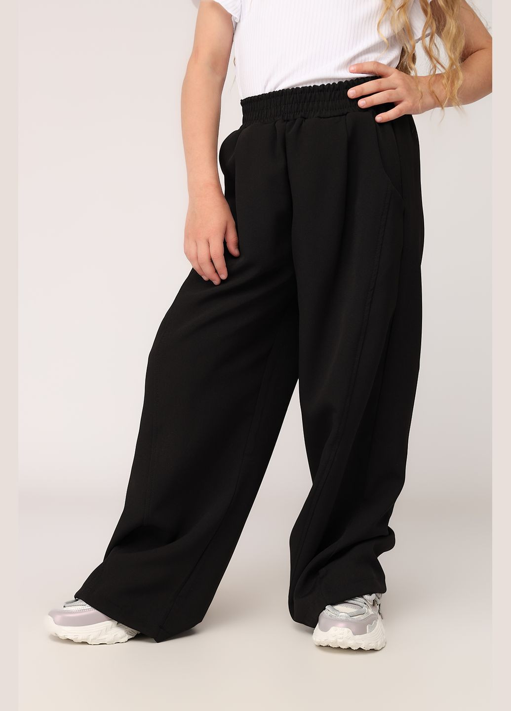 Черные демисезонные брюки Yuki