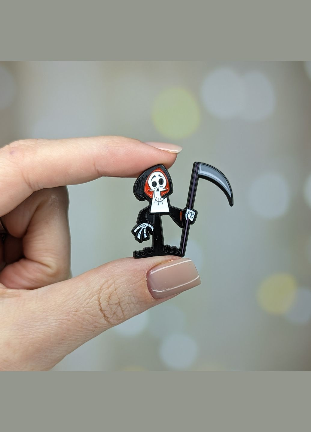 Металлический значок, пин "Ужасные приключения Билли и Мэнди. Грим. Смерть с косой" SureGeek (314808571)