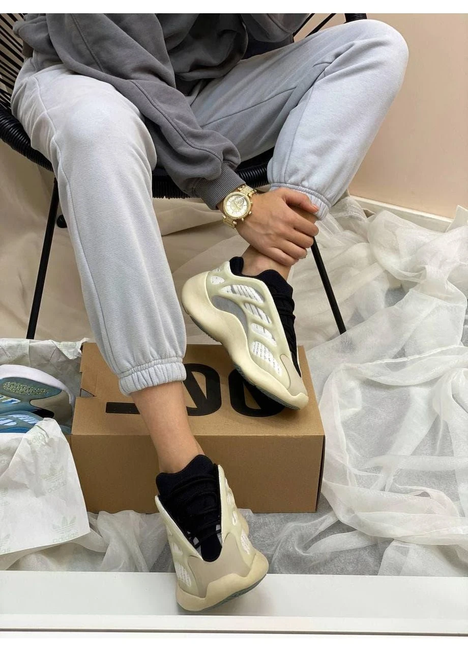 КРОССОВКИ ЖЕНСКИЕ ADIDAS YEEZY BOOST 700 V3 AZAEL 2 АДИДАС ИЗИ БУСТ No Brand комбинированные демисезоны (392002028)
