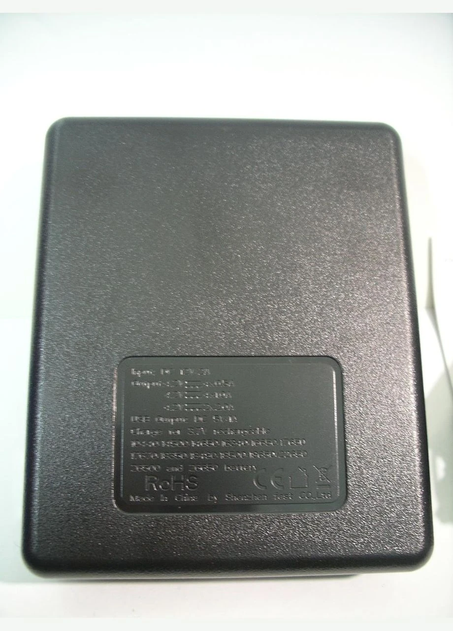 Зарядное устройство LUC V4 Efest (379864040)