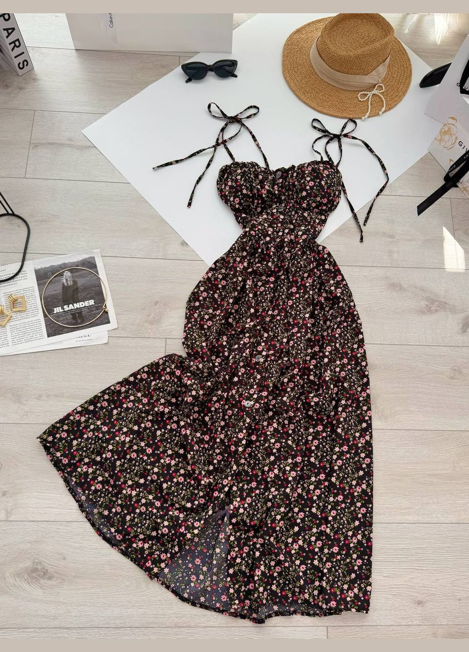 Черное кэжуал легкое и романтическое платье в цветочный принт. Adelante с цветочным принтом